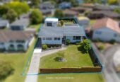 Move-in ready, Renovated 3 beds house, Located directly across from Glendene Reserve and playground, 6 Thornlow Street, Glendene, Auckland