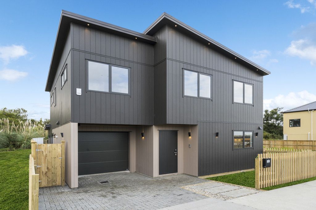 10 years master builder warranty, Brandnew 4 beds house, Built-in Sound System, central air conditioning, 19 Taipahitini Road, Rosehill, Auckland