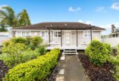 3 beds house on 736m2 section, with 2 beds sleepout, 3 Glen Marine Parade, Glendene, , Auckland