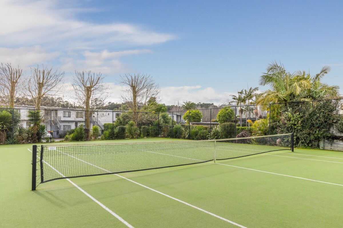 Affordable 1 bed 1 bath 1 parking single-level apartment, in Grange Complex, 82/92 Bush Road, Albany, Auckland
