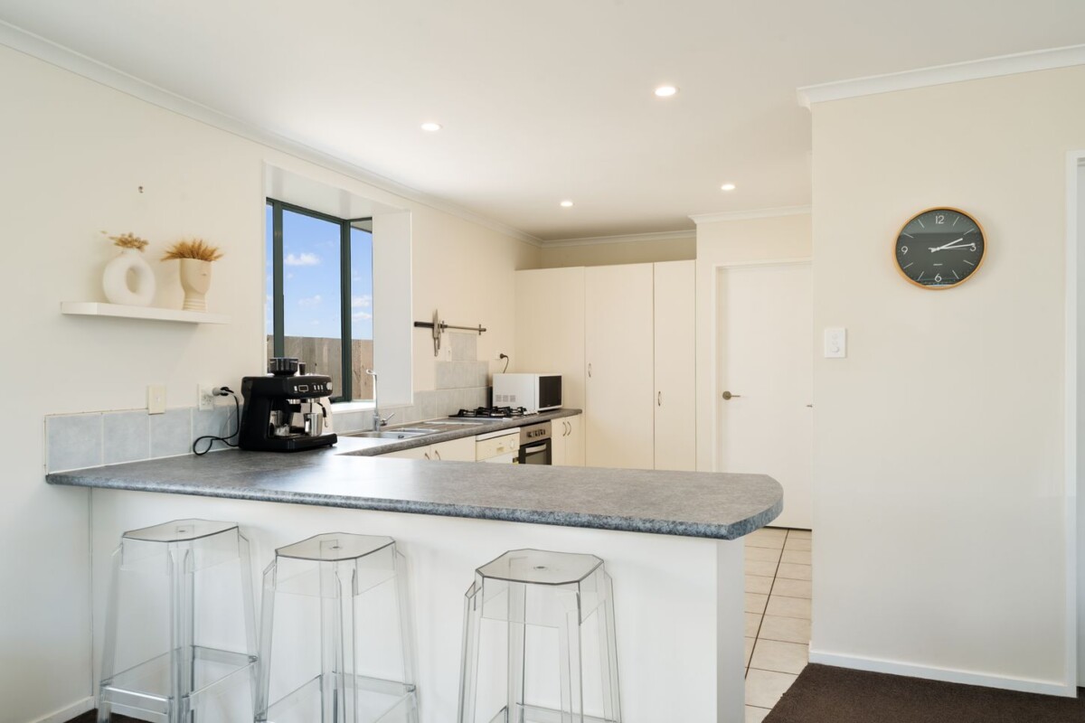Relocating Vendors, 3 beds house, in one of Henderson’s most loved pockets, 33 Woodford Avenue, Henderson, Auckland
