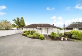 3 beds house on 736m2 section, with 2 beds sleepout, 3 Glen Marine Parade, Glendene, , Auckland