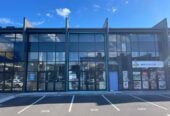 Motivated Vendor, 34 m2 Self-contained commercial unit with kitchenette and private toilet, 25/3 Pacific Rise, Mount Wellington, Auckland