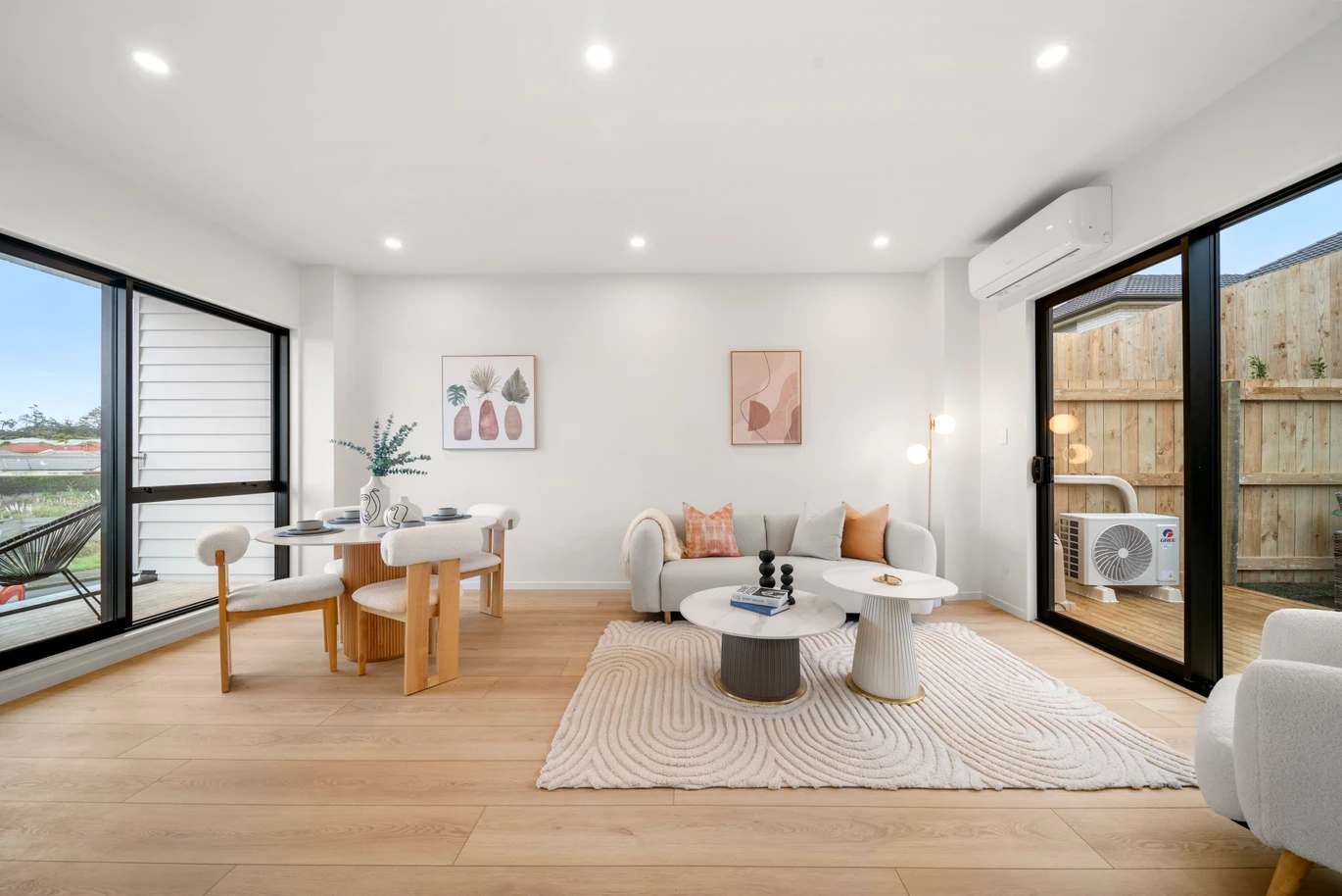 10-Year Stamford Building Warranty, Freehold 3 beds home, Moments from Albany mall, 13 Rengarenga Rise, Fairview Heights, Auckland