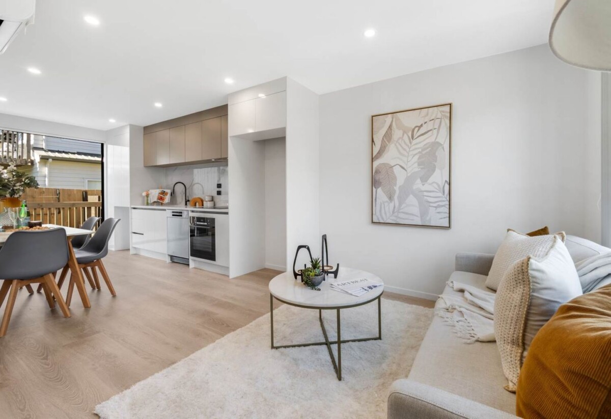 Brandnew 3 en-suites and a guest toilet home, No society or body corporate fees, move-in ready, close to Albany Mall, 25 Oteha Valley Road, Northcross, Auckland