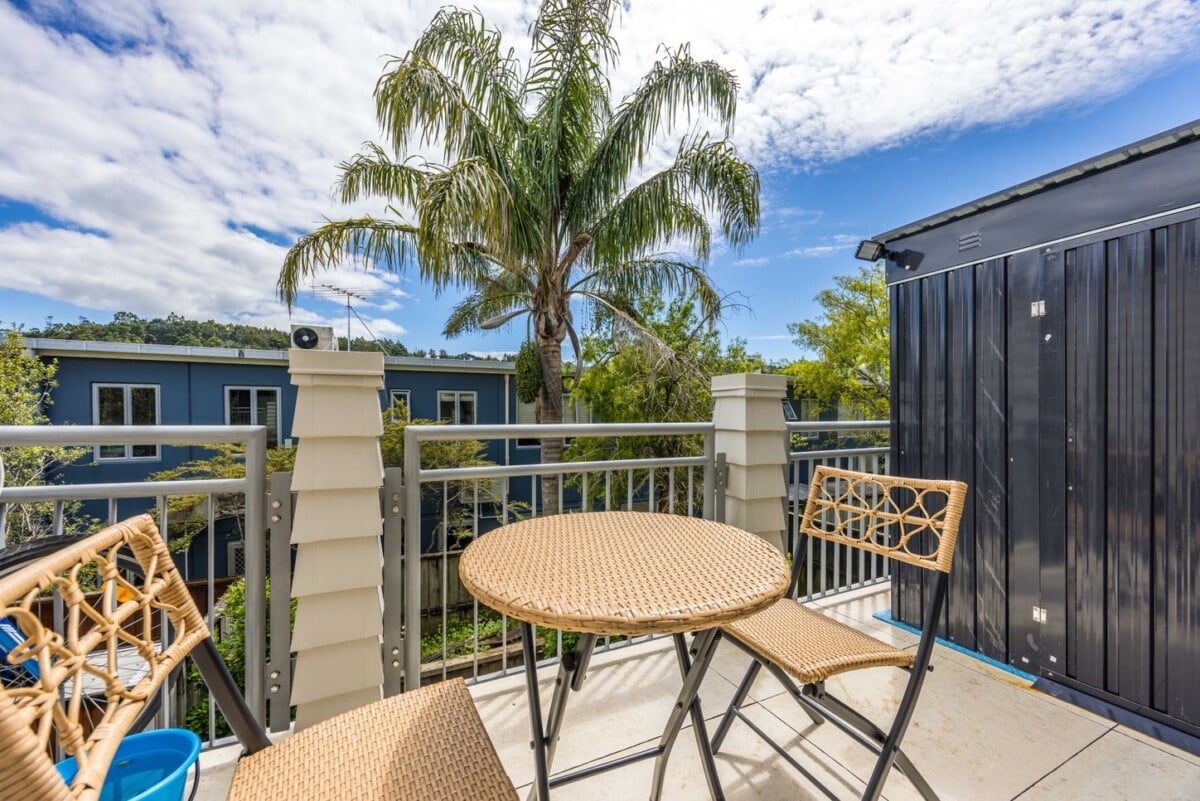 Affordable 1 bed 1 bath 1 parking single-level apartment, in Grange Complex, 82/92 Bush Road, Albany, Auckland