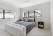 For rent, 5 beds 3 baths house, available 13th December, 65 Skelligs Drive, Flat Bush, Auckland