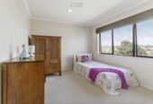 For rent, 5 beds 3 baths house, available 13th December, 65 Skelligs Drive, Flat Bush, Auckland