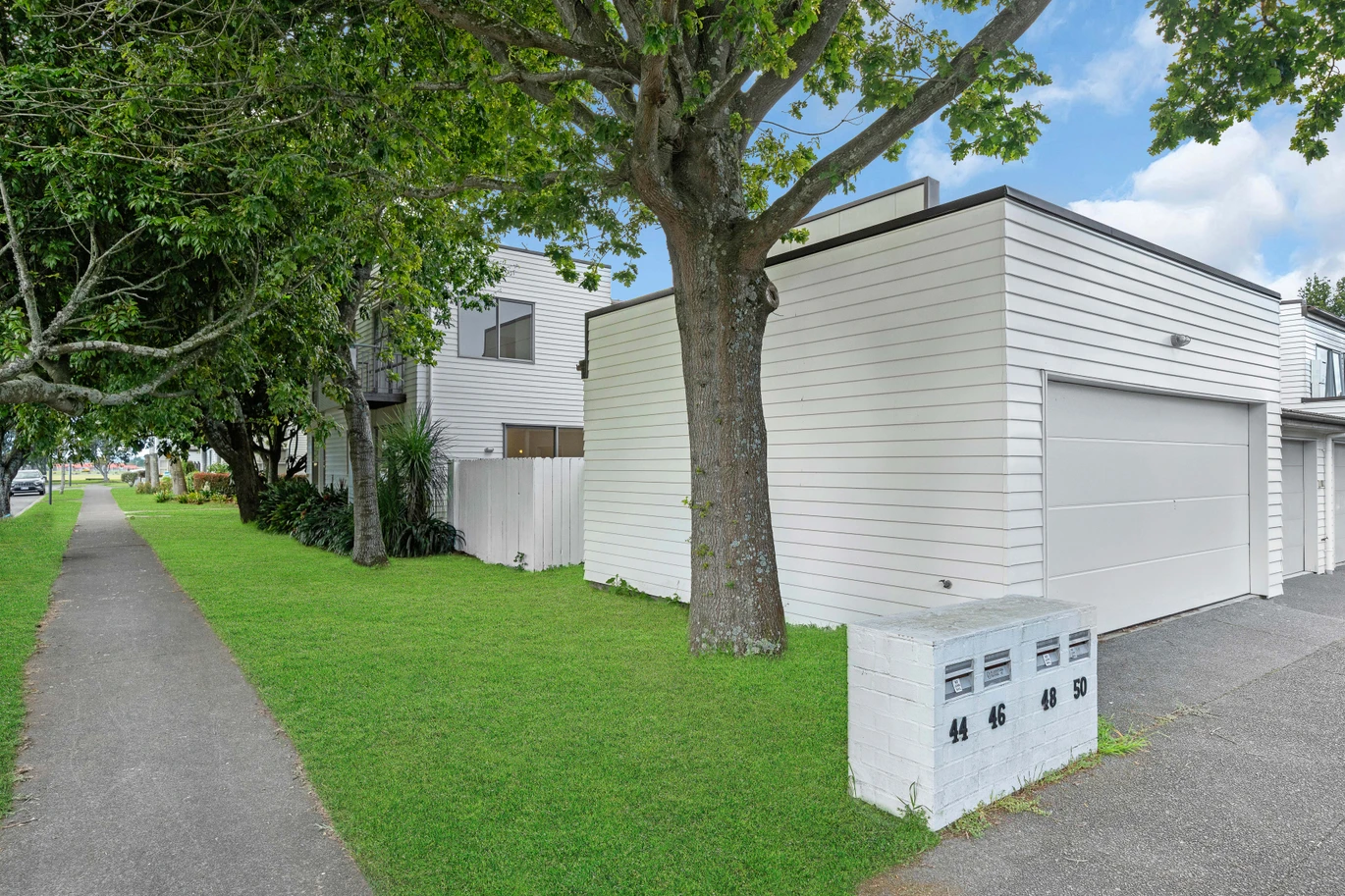 4 beds home on 264m2 section, near shops, schools, and public transport, 44 Figaro Crescent, Takanini, Auckland