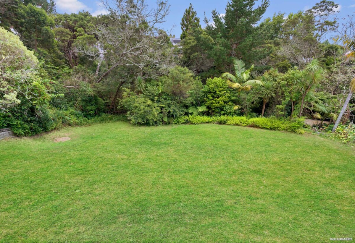 484m² section with Rc for a 4/5 bedrooms house,, Prime Position Plus Potential, 12B Belvedere Court, West Harbour, Auckland
