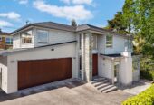 Must sell, Make an offer, Top school zones, 5 beds house on 497 m2 section, central air-conditioning & underfloor heating, 30B Bracken Avenue Takapuna, Auckland