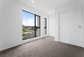 Brandnew freehold 188m2 floor size, 3 beds + study home, move-in ready, Countdown & New World are just on the door step, 81 Settlers Avenue, Hobsonville, Auckland