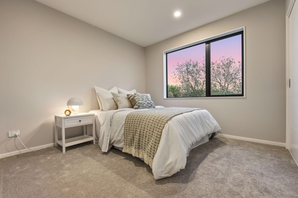 Double Westlake school zone, brand-new freestanding 5 beds home, 3/8 Catalina Crescent, Forrest Hill, Auckland