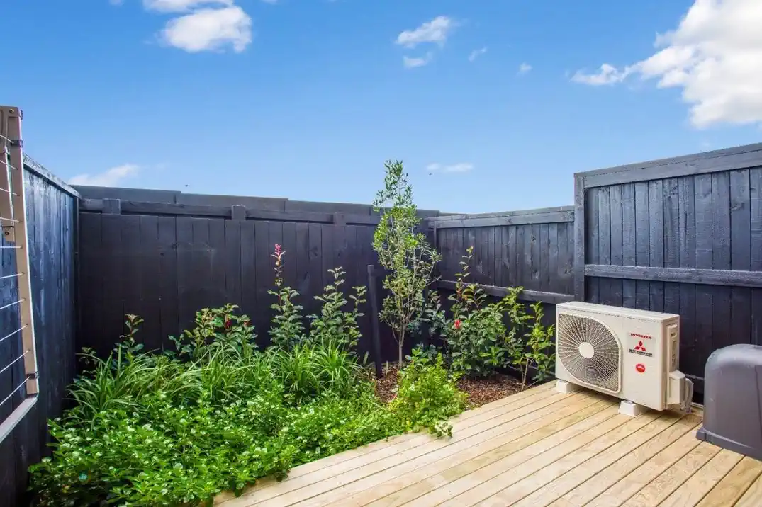 Brandnew 3 beds home, minutes to Westgate Mall, 64 Parkwood Avenue, Westgate, Auckland