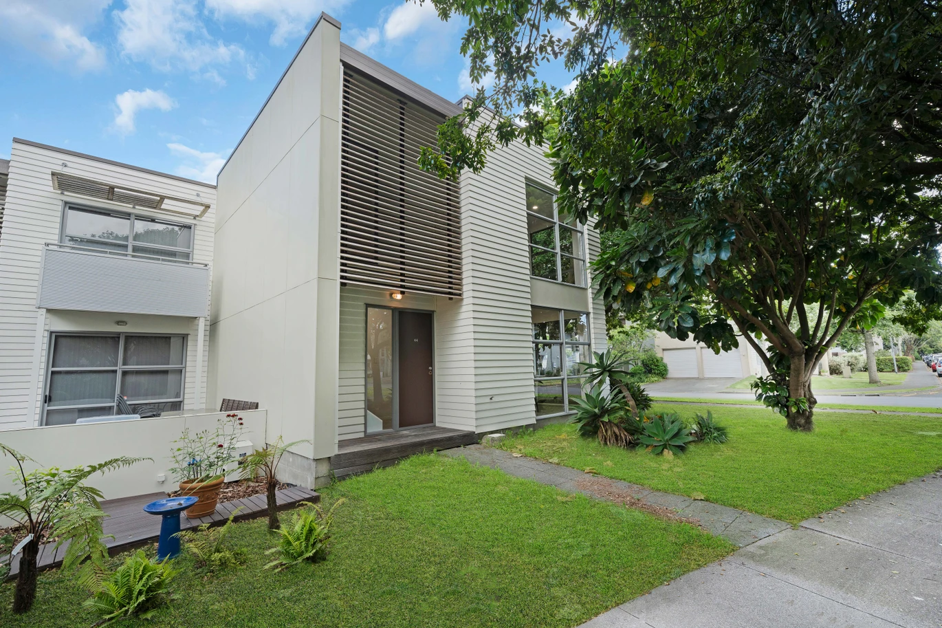 4 beds home on 264m2 section, near shops, schools, and public transport, 44 Figaro Crescent, Takanini, Auckland