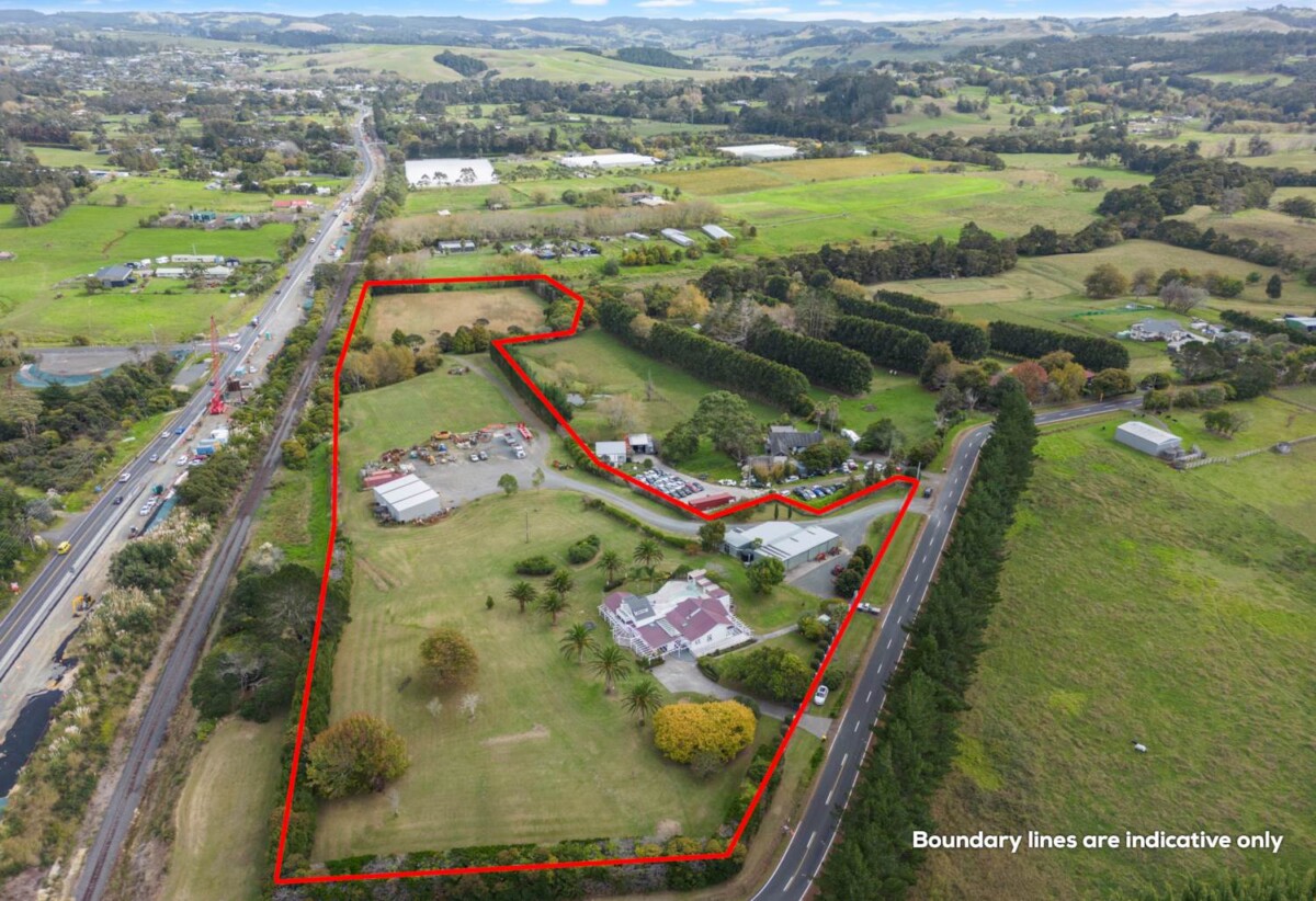 Once in 50 years, 5 beds lifestyle house on 3.782ha land, Mostly zoned in Future Urban, includes two large sheds with 3-phase power and high-pressure water supply, 402 Matua Road, Kumeu, Auckland