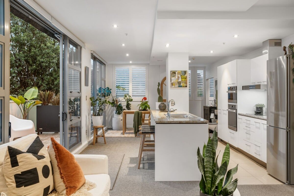 107sqm 2 beds 2 baths 2 car parks apartment, walks to beach, in the heart of Takapuna, 111/16 Huron Street, Takapuna, Auckland