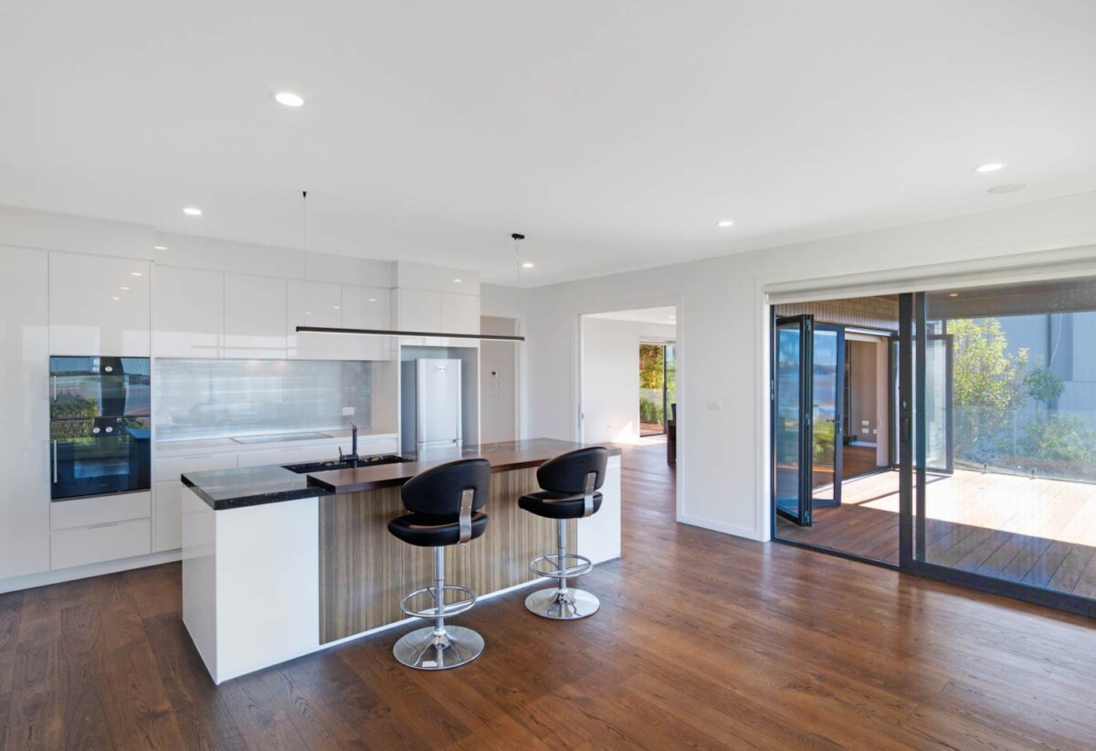5 beds 5.5 baths house on 707m² section, Panoramic Seaview, a triple garage and a private heated pool, Constructed from polished concrete blocks and aluminum, 66 Seacrest Drive, West Harbour, Auckland