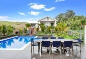 6 beds lifestyle house on 7370m² land, a media room, a swimming pool, and a pool house with a toilet. a 2 beds minor dwelling, a large 8 x 8m workshop, 7 Pineview Lane, Helensville, Auckland