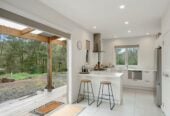 6 beds lifestyle house on 7370m² land, a media room, a swimming pool, and a pool house with a toilet. a 2 beds minor dwelling, a large 8 x 8m workshop, 7 Pineview Lane, Helensville, Auckland