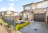 Top-rated schools, 4 beds home, walks to schools, shops, 15 Waterlily Street, Hobsonville, Auckland