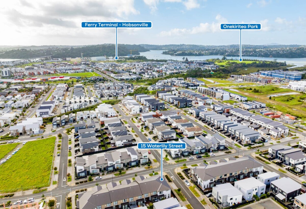 Top-rated schools, 4 beds home, walks to schools, shops, 15 Waterlily Street, Hobsonville, Auckland