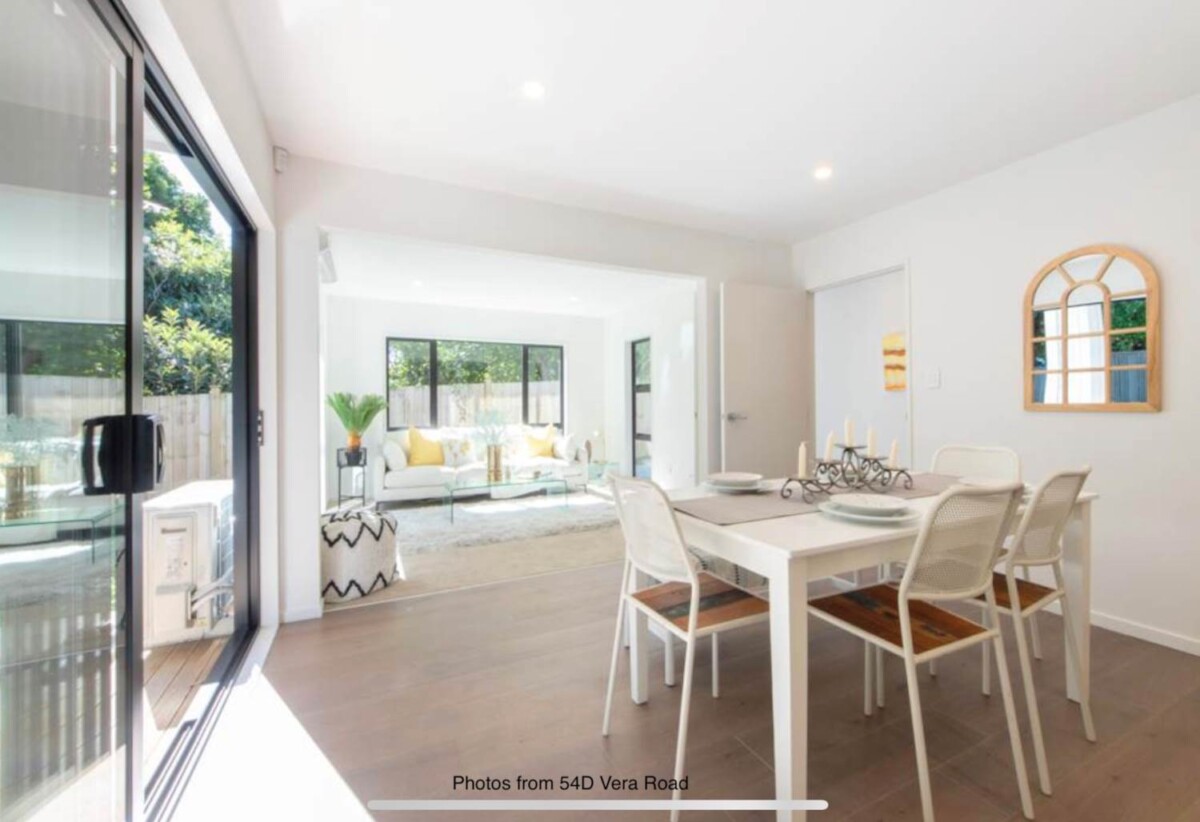 Vendor Wants It Sold, Brandnew Freehold 4 beds home, close to shopping centre, coastal walkways, 54C Vera Road, Te Atatu South, Auckland
