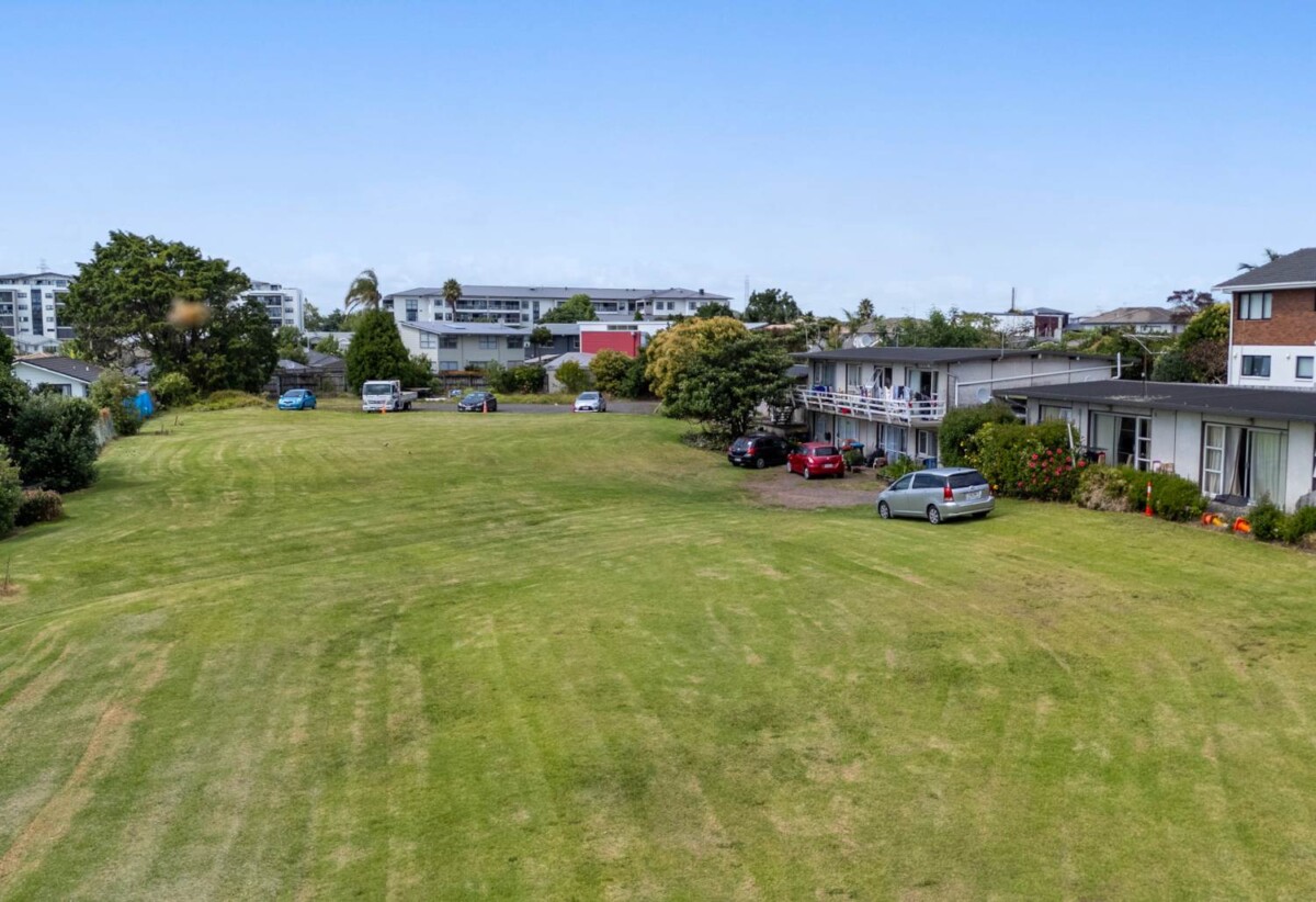10 two-bedroom units under one title, 6706m² land, currently rented, invest or develop, 291 Ellerslie Panmure Highway, Mt Wellington, Auckland