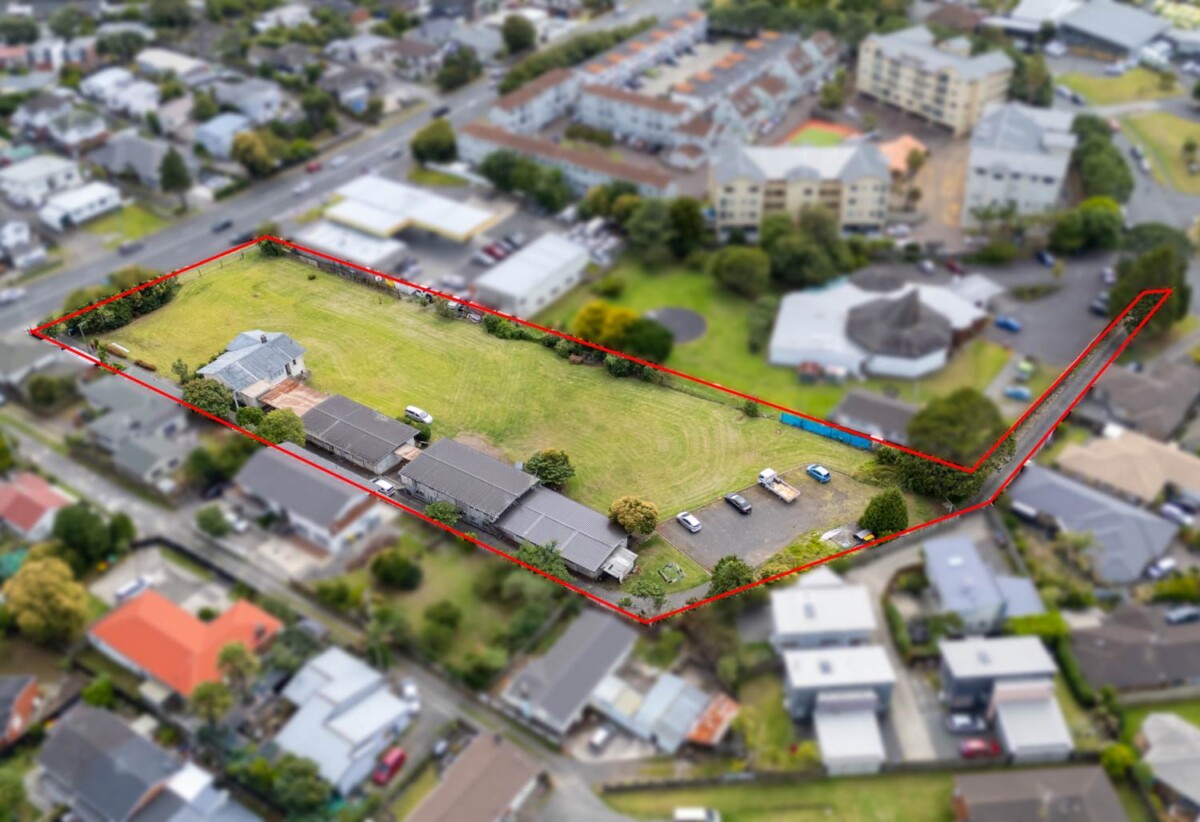 10 two-bedroom units under one title, 6706m² land, currently rented, invest or develop, 291 Ellerslie Panmure Highway, Mt Wellington, Auckland