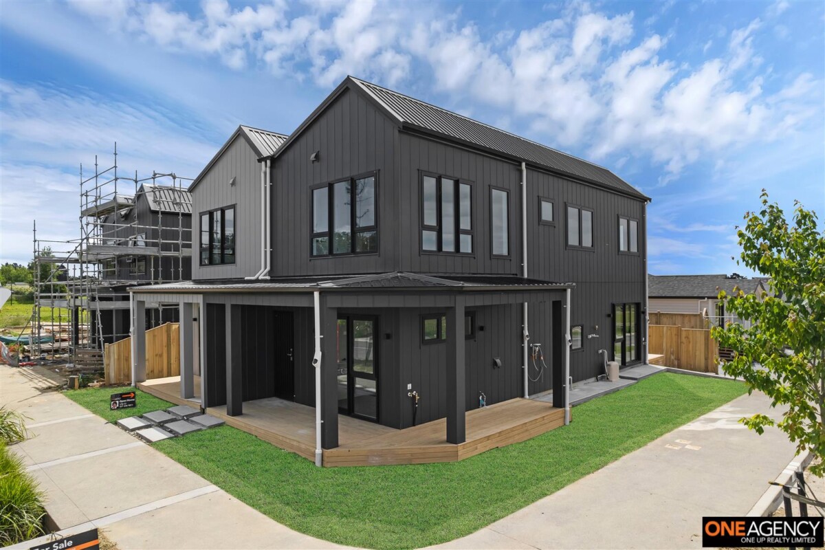 10 Year Master Build Guarantee, Brand New 4 Beds Corner Home, 18 Waimarie Drive, Drury, Auckland