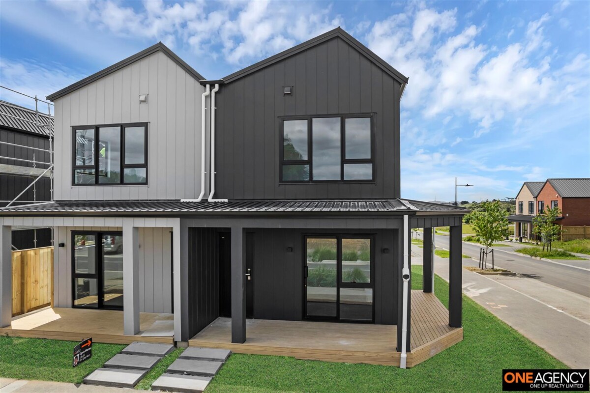10 Year Master Build Guarantee, Brand New 4 Beds Corner Home, 18 Waimarie Drive, Drury, Auckland