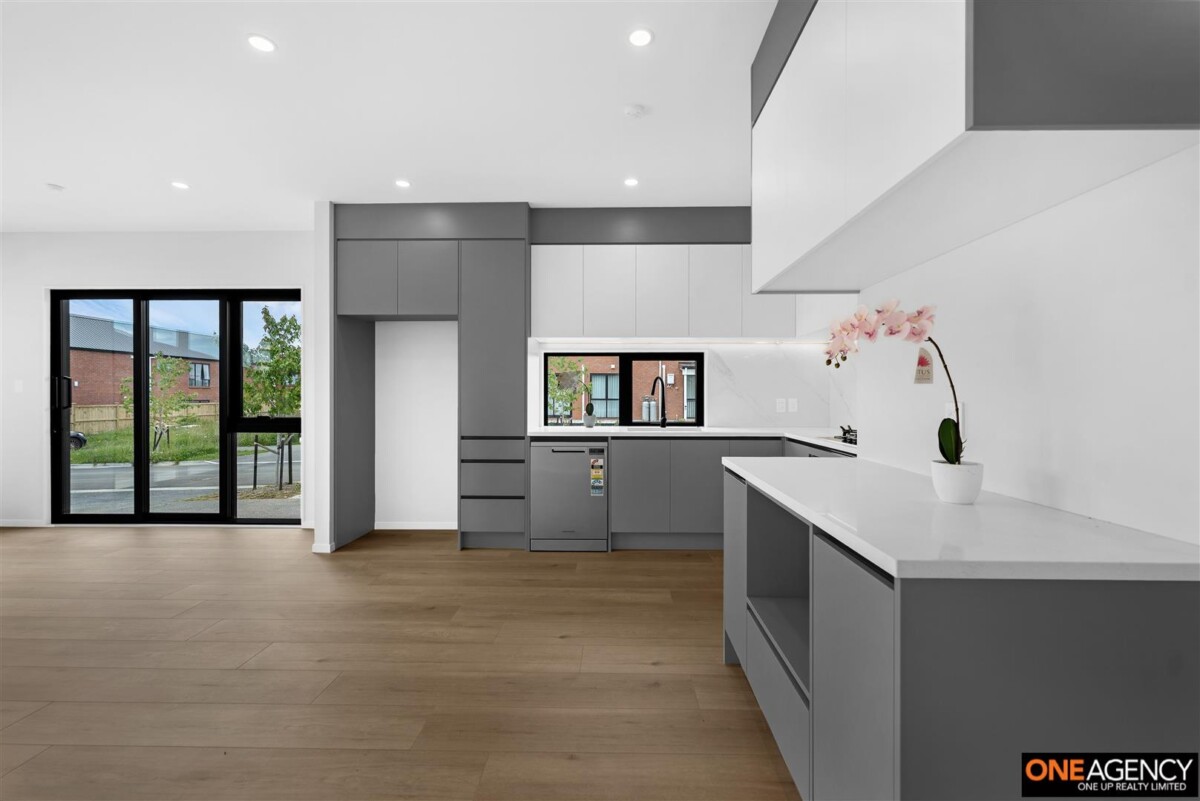 10 Year Master Build Guarantee, Brand New 4 Beds Corner Home, 18 Waimarie Drive, Drury, Auckland