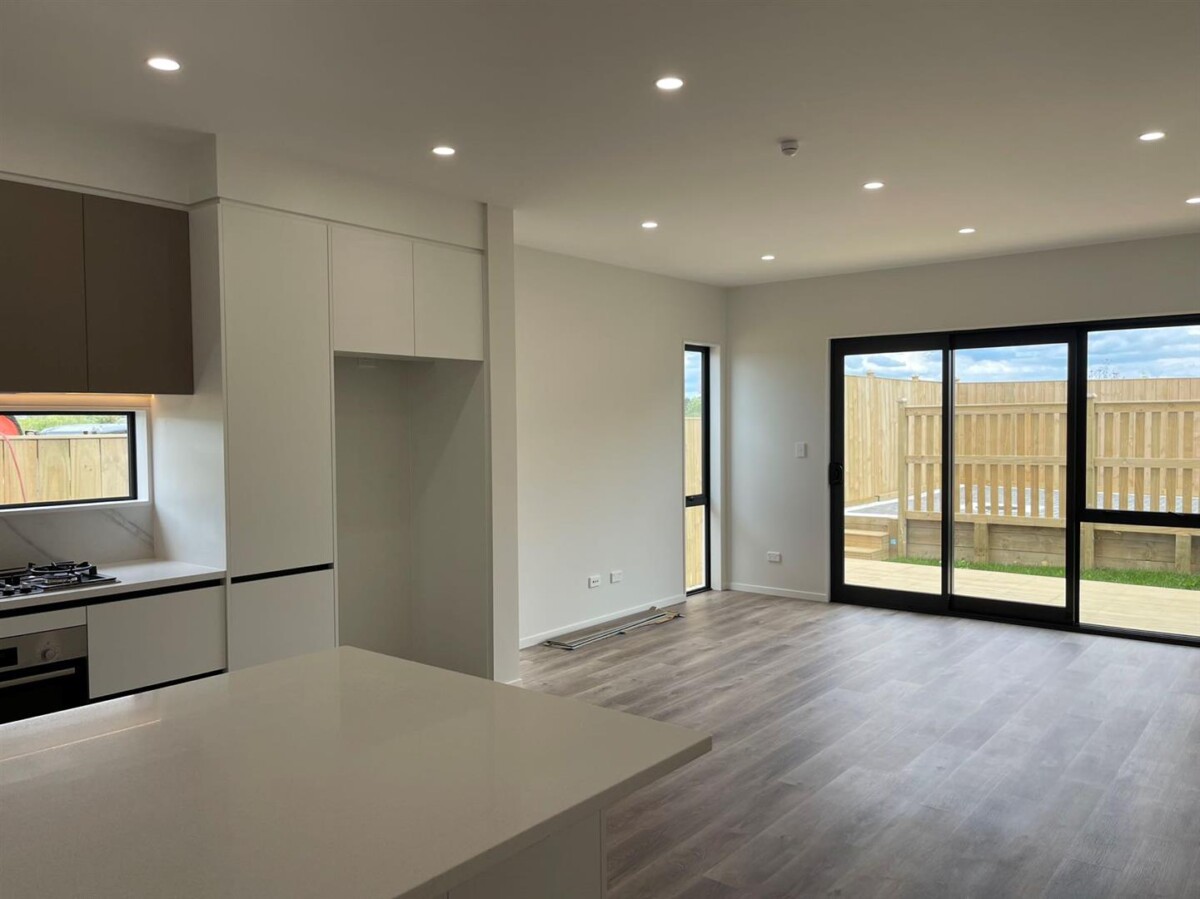Brandnew 4 beds home, Big deck, 13 Waimarie Drive, Drury, Auckland