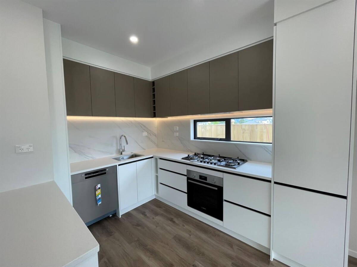Brandnew 4 beds home, Big deck, 13 Waimarie Drive, Drury, Auckland