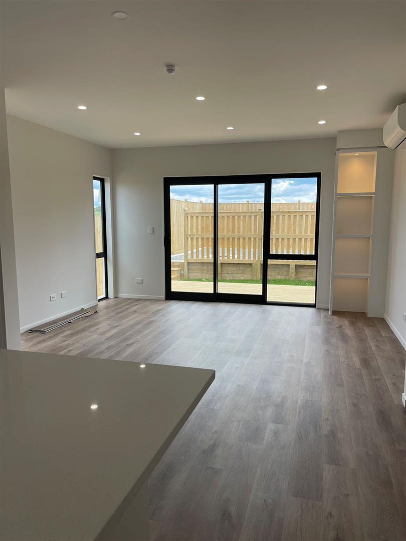 Brandnew 4 beds home, Big deck, 13 Waimarie Drive, Drury, Auckland