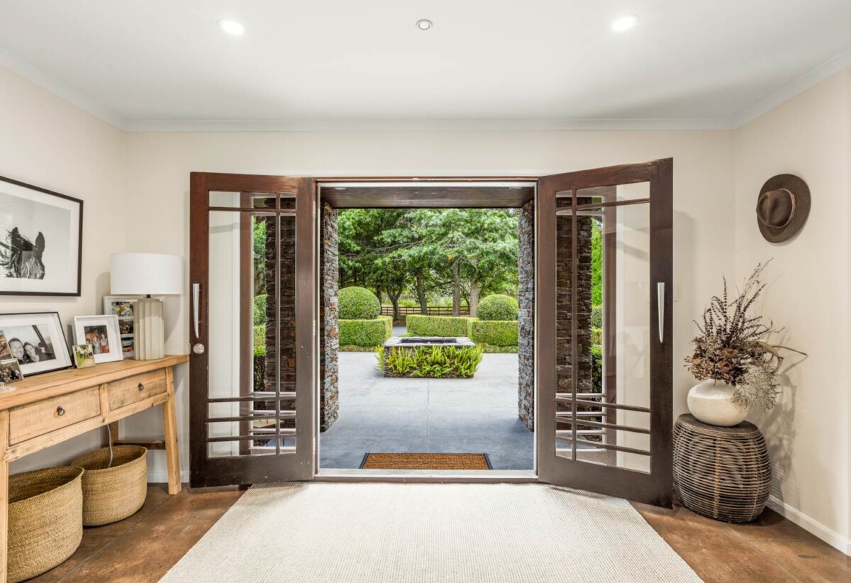 Home & Income Paradise with Subdivision Potential, Coatesville School zone, 6 beds lifestyle houses on 3.3400ha land, 4 beds main home, 2 beds minor dwelling, 41 Berenice Lane, Coatesville, Auckland