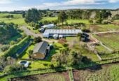 2.7704ha land, just recently rezoned to MHU and ready for development, 4 beds house, 3 beds cottage, 1 bed flat, 27 Royal Doulton Drive, Pukekohe, Auckland