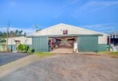 2.7704ha land, just recently rezoned to MHU and ready for development, 4 beds house, 3 beds cottage, 1 bed flat, 27 Royal Doulton Drive, Pukekohe, Auckland