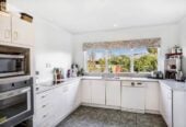 2.7704ha land, just recently rezoned to MHU and ready for development, 4 beds house, 3 beds cottage, 1 bed flat, 27 Royal Doulton Drive, Pukekohe, Auckland