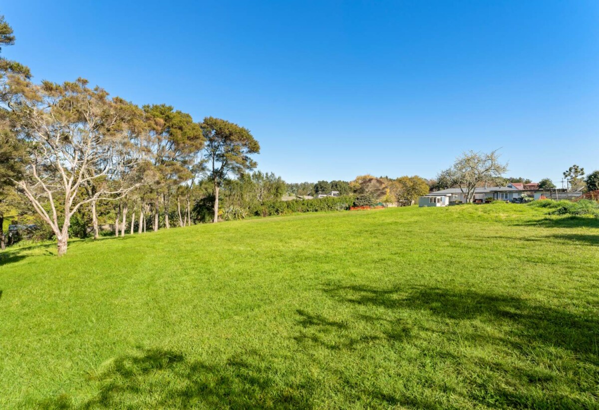 4 beds lifestyle house on 4980m² land, Close to motorways, shopping centers, 59 Kauri Road, Whenuapai, Auckland