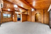 Top school zones, Character 3 beds house on 715m² section, a wrap-around decks with views, 10 Lagoon Way, West Harbour, Auckland