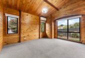 Top school zones, Character 3 beds house on 715m² section, a wrap-around decks with views, 10 Lagoon Way, West Harbour, Auckland