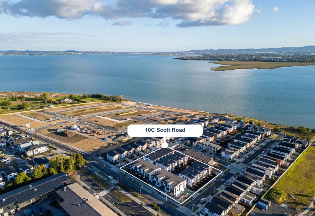 Brandnew affordable 4 beds home, Opposite Scott Point School, 5/10 Scott Road, Hobsonville, Auckland