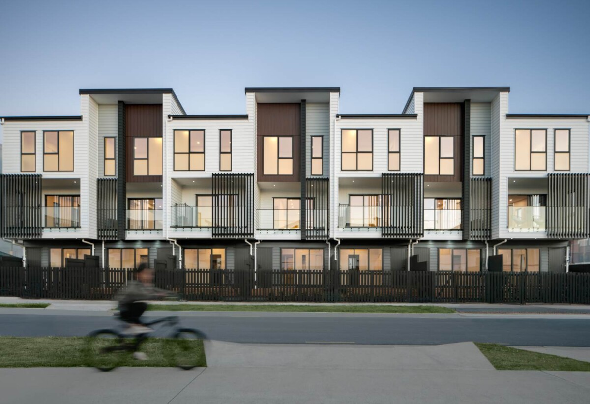 Brandnew affordable 4 beds home, Opposite Scott Point School, 5/10 Scott Road, Hobsonville, Auckland