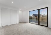 10-Year Master Build Guarantee, Prime Location, 5 beds 3.5 baths home, 38A Westgate Drive, Westgate, Auckland