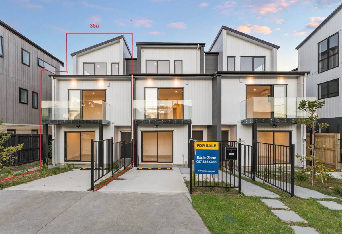 10-Year Master Build Guarantee, Prime Location, 5 beds 3.5 baths home, 38A Westgate Drive, Westgate, Auckland
