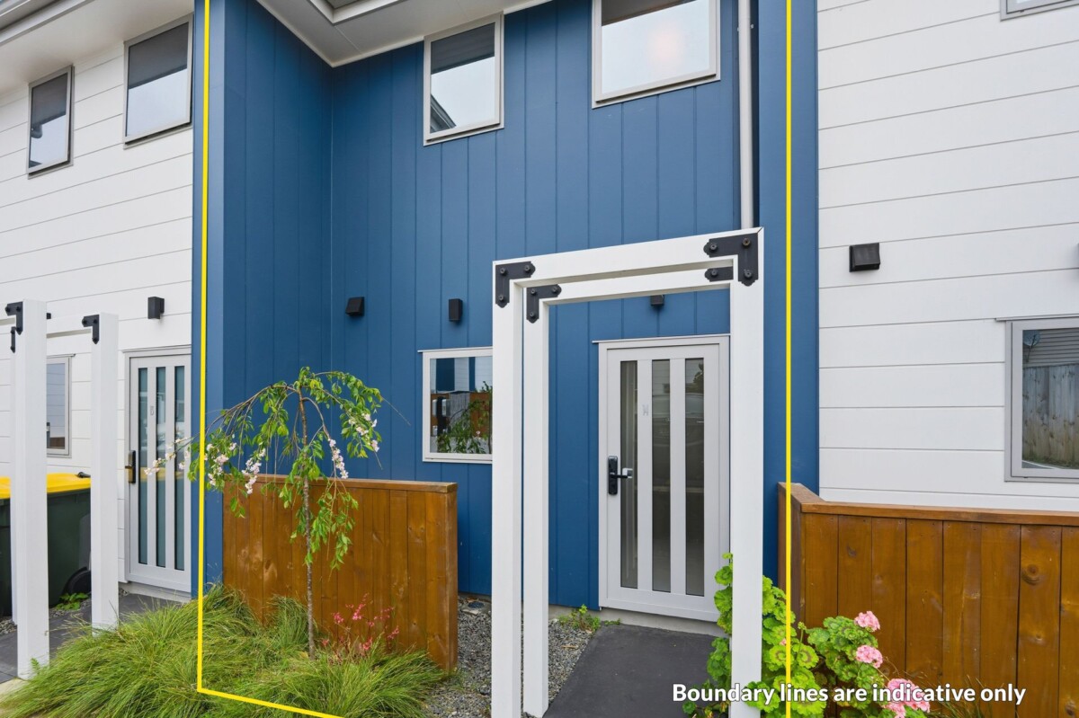 Freehold smart 1 bed townhouse, with a brand-new Suzuki Swift Sport or Suzuki Jimny 4×4, 14/42 Kaikoura Street, Henderson, Auckland