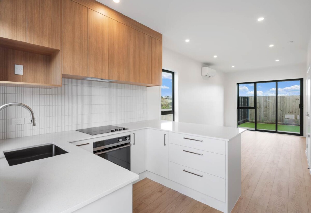 Brandnew 3 beds home, Just a short distance to Browns Bay Beach and Albany Mall, 32 Kanapa Road, Northcross, Auckland