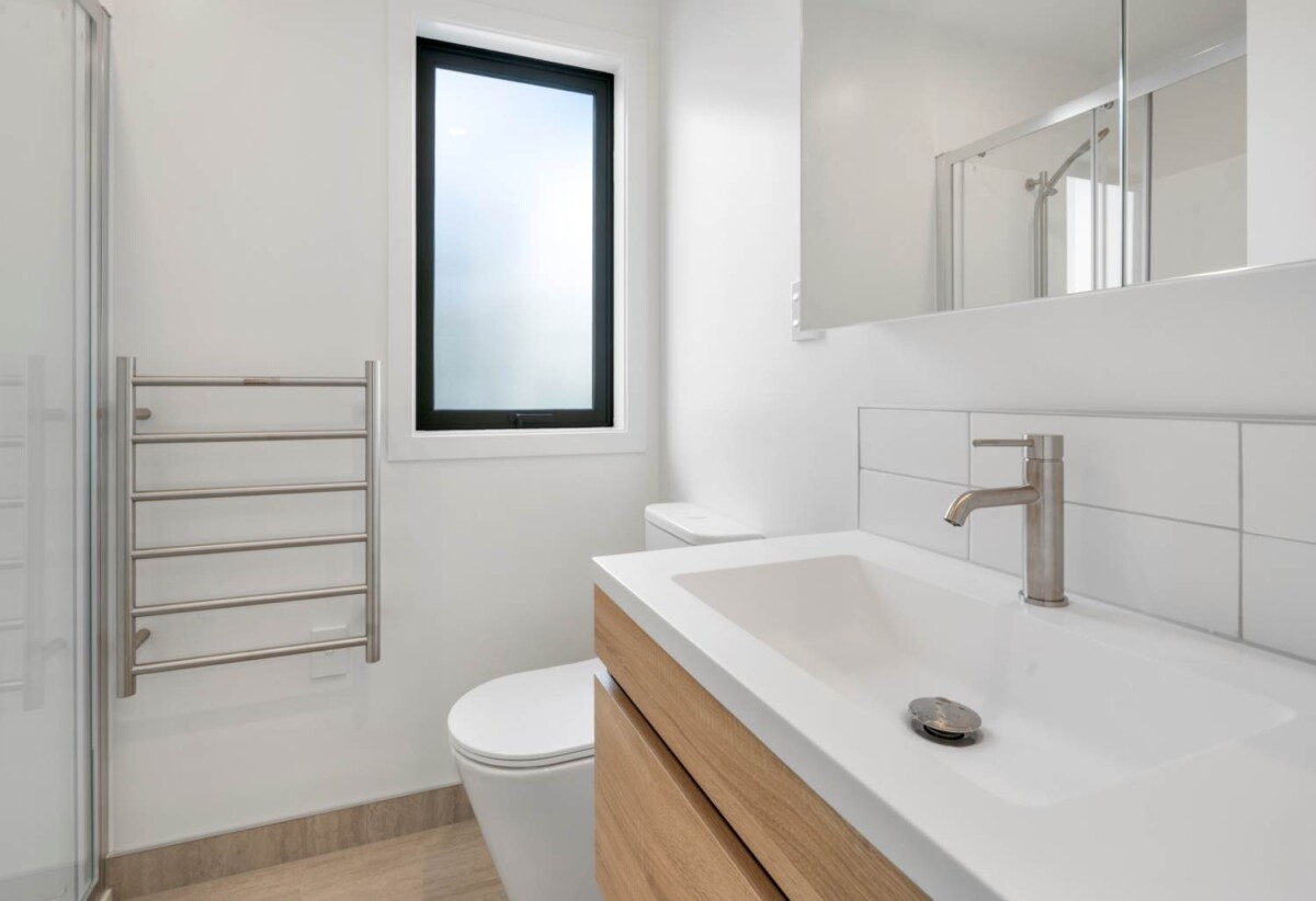 Brandnew 3 beds home, Just a short distance to Browns Bay Beach and Albany Mall, 32 Kanapa Road, Northcross, Auckland
