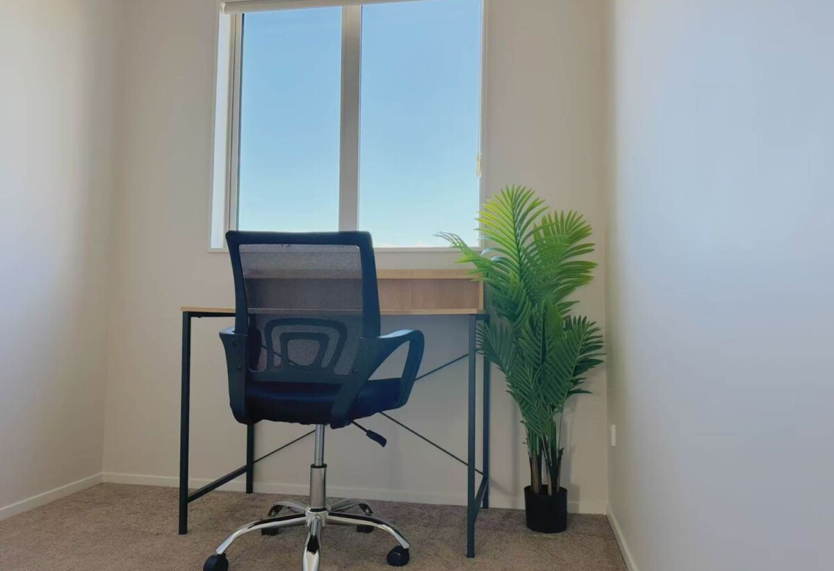 Time to Move On — Vendor Says SELL, freehold 3 beds 3 baths home, minutes from school, shops, 44C Joshua Carder Drive, Hobsonville, Auckland
